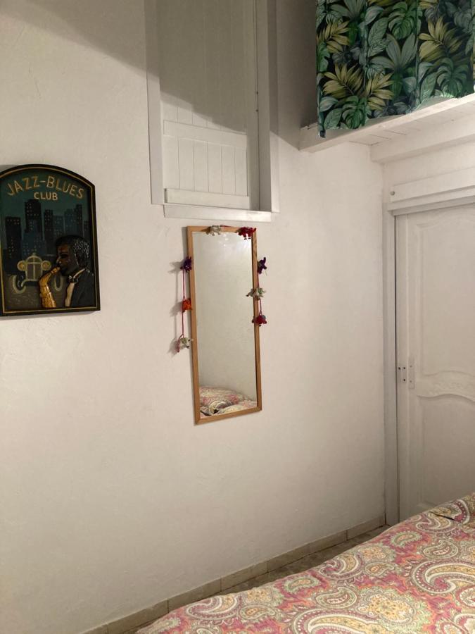 La Coccinelle Bed and Breakfast Nîmes Buitenkant foto